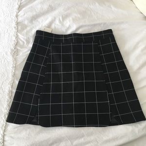 Grid Patterned Black & White Skirt